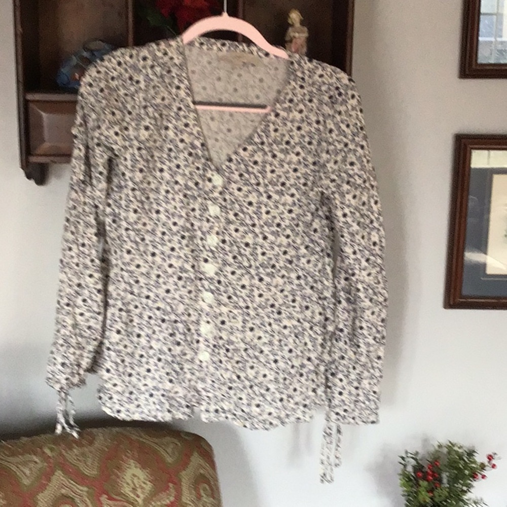 Loft pretty blouse